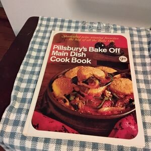 1968 Pillsbury Main Dish Cook Book